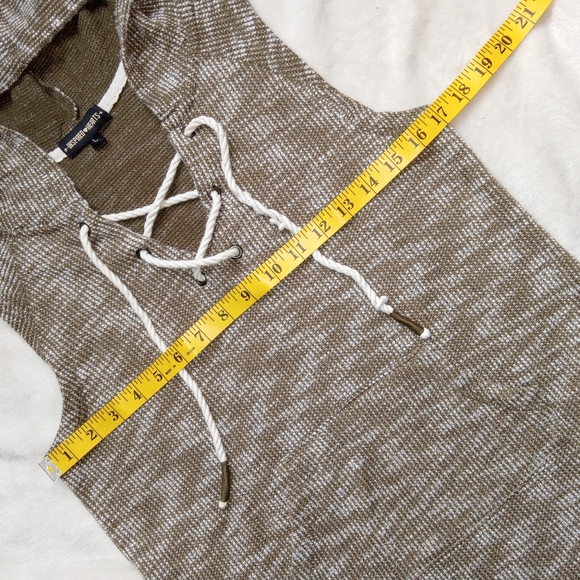 4 for $10 Inspired Hearts Green & White Sleeveless Knit Lace Front Hooded Top L - Picture 6 of 8